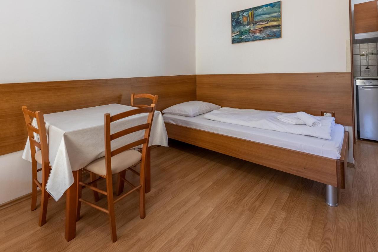 Apartments Liburnija Опатія Екстер'єр фото