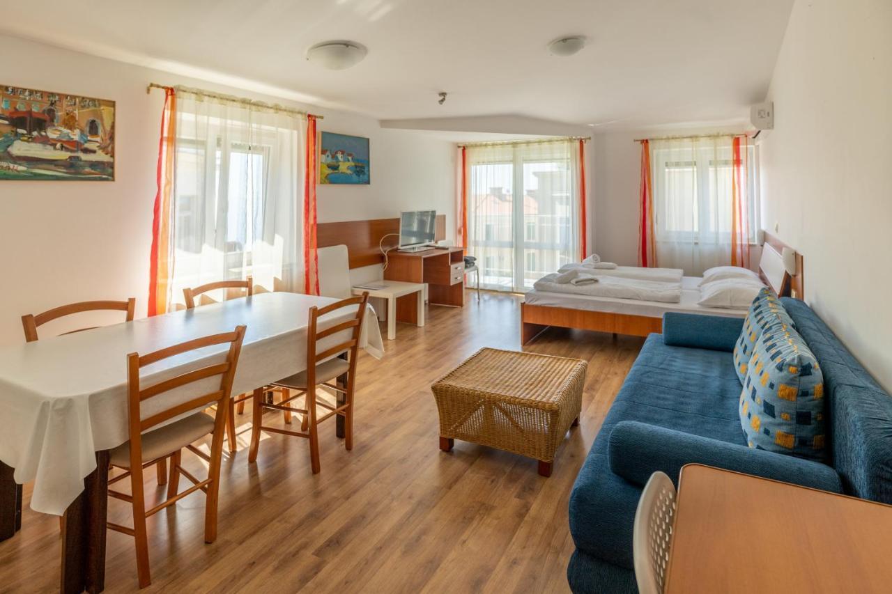 Apartments Liburnija Опатія Екстер'єр фото