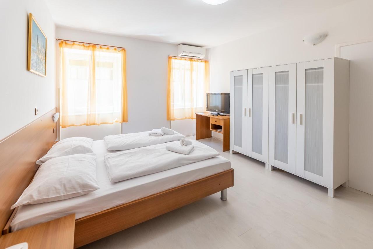 Apartments Liburnija Опатія Екстер'єр фото