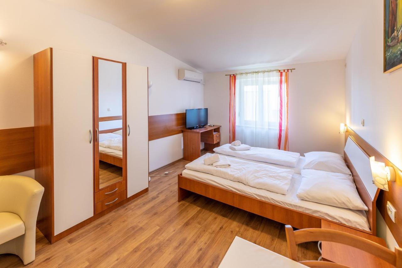 Apartments Liburnija Опатія Екстер'єр фото